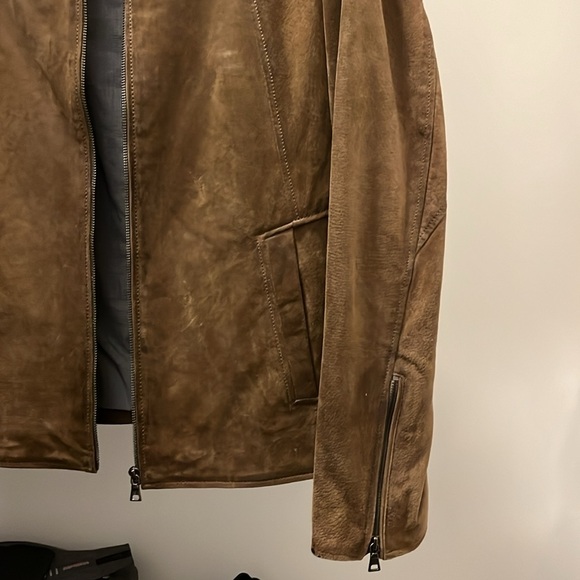 Brown leather jacket - Danier - EUC - Picture 4 of 13